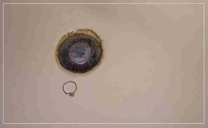 鹰手营子矿区下水道物品打捞