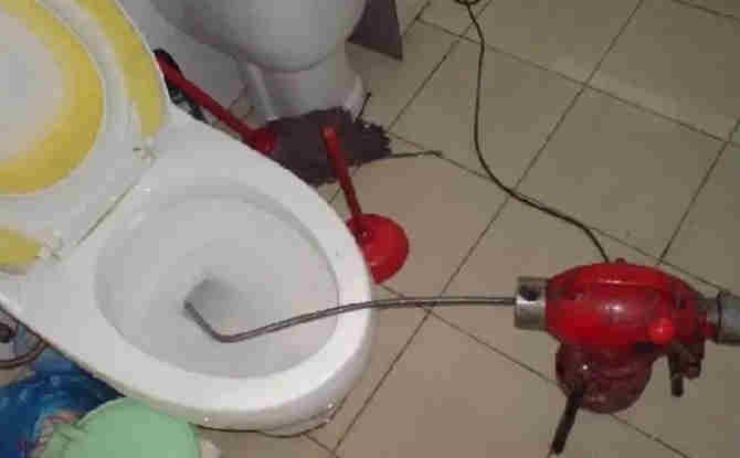 鹰手营子矿区马桶通下水